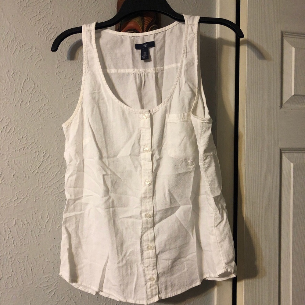 white tank top